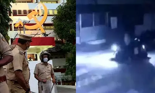 എകെജി സെന്ററിന് കല്ലെറിയുമെന്ന് ഫെയ്‌സ്ബുക്കിൽ പോസ്റ്റിട്ടയാൾ കസ്റ്റഡിയിൽ