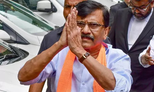 ഏക്നാഥ് ഷിൻഡെയെ ബിജെപി മുഖ്യമന്ത്രിയാക്കിയത് മുംബൈ ശിവസേനയിൽനിന്ന് പിടിച്ചെടുക്കാനെന്ന് സഞ്ജയ് റാവത്ത് ഏക്നാഥ് ഷിൻഡെയെ ബിജെപി മുഖ്യമന്ത്രിയാക്കിയത് മുംബൈ ശിവസേനയിൽനിന്ന് പിടിച്ചെടുക്കാനെന്ന് സഞ്ജയ് റാവത്ത്