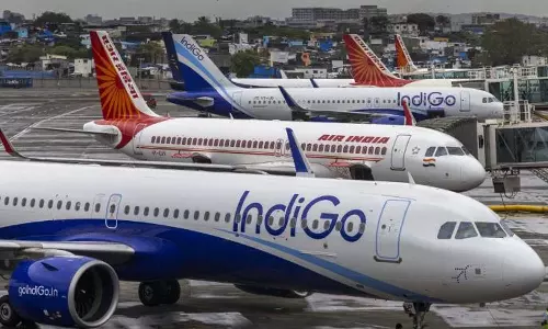 ജീവനക്കാർ കൂട്ട അവധിയെടുത്ത് എയർ ഇന്ത്യയുടെ അഭിമുഖത്തിന് പോയി:  വിമാനസർവീസുകൾ വൈകിയതില്‍ ഇൻഡിഗോയോട് വിശദീകരണം തേടി ഡിജിസിഎ