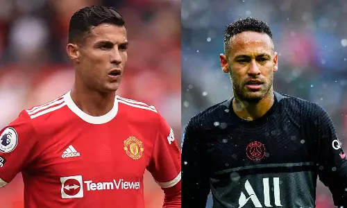 ക്രിസ്റ്റ്യാനോയും നെയ്മറും ചെൽസിയിലേക്ക്? വമ്പന് ഓഫറുമായി തോമസ് ടുഷേല് ക്രിസ്റ്റ്യാനോയും നെയ്മറും ചെൽസിയിലേക്ക്? വമ്പന് ഓഫറുമായി തോമസ് ടുഷേല്