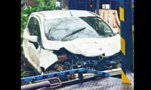 പത്താം ക്ലാസുകാരൻ ഓടിച്ച കാർ നിയന്ത്രണം വിട്ട് തൊഴിലാളികള്‍ക്കിടയിലേക്ക് പാഞ്ഞുകയറി; രണ്ടുപേര്‍ക്ക് ദാരുണാന്ത്യം