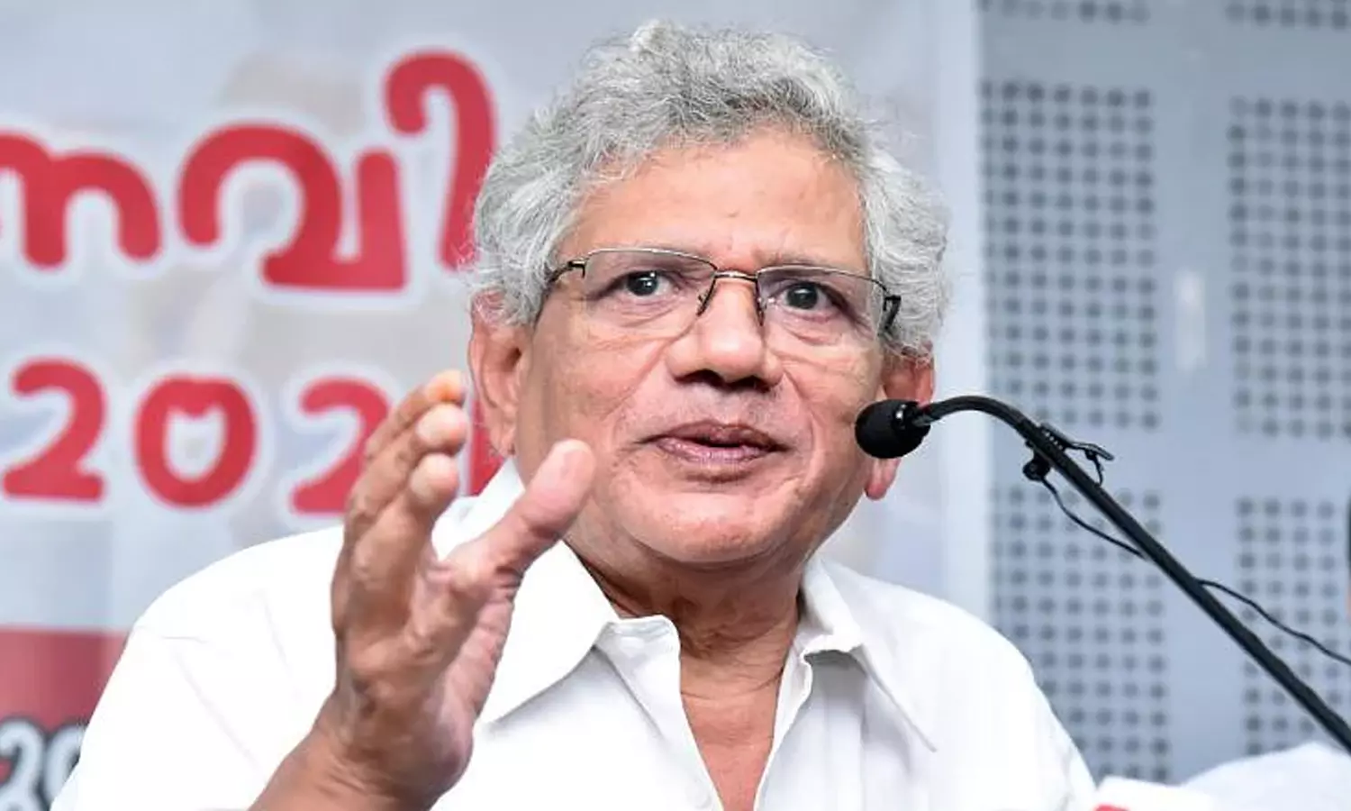 രാജിയില്ലെന്ന് മന്ത്രി പറഞ്ഞത് അറിയില്ല; ഉചിതമായ നടപടിയെടുക്കും- സീതാറാം യെച്ചൂരി