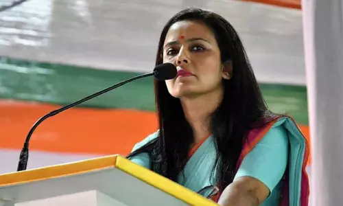 സിക്കിമിലെത്തിയാൽ കാളിക്ക് വിസ്കി പ്രസാദം, ഉത്തർപ്രദേശിൽ ഇത് ദേവീനിന്ദ; വിവാദ പരാമർശവുമായി മഹുവ മൊയ്ത്ര സിക്കിമിലെത്തിയാൽ കാളിക്ക് വിസ്കി പ്രസാദം, ഉത്തർപ്രദേശിൽ ഇത് ദേവീനിന്ദ; വിവാദ പരാമർശവുമായി മഹുവ മൊയ്ത്ര