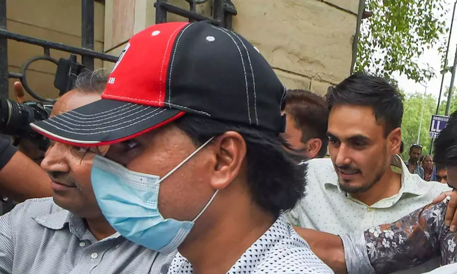 മുഹമ്മദ് സുബൈറിന്റെ ഇടക്കാല ജാമ്യം സുപ്രിംകോടതി നീട്ടി; പക്ഷെ ജയിലിൽനിന്ന് ഇറങ്ങാനാവില്ല