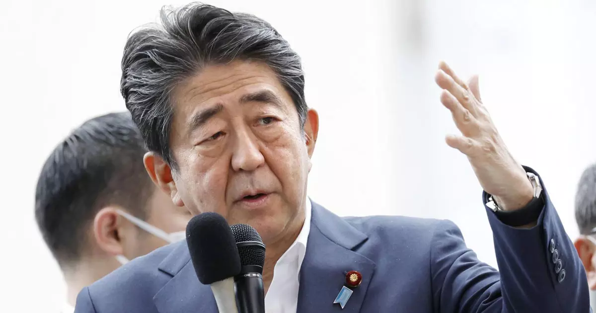 ജപ്പാൻ മുൻ പ്രധാനമന്ത്രി ഷിൻസോ ആബെയ്ക്ക് വെടിയേറ്റു