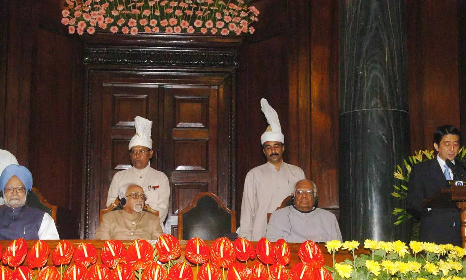 നെഹ്റു മുതൽ പത്മവിഭൂഷൺ വരെ-ആബെ എന്ന ഇന്ത്യയുടെ ഉറ്റസുഹൃത്ത് നെഹ്റു മുതൽ പത്മവിഭൂഷൺ വരെ-ആബെ എന്ന ഇന്ത്യയുടെ ഉറ്റസുഹൃത്ത്