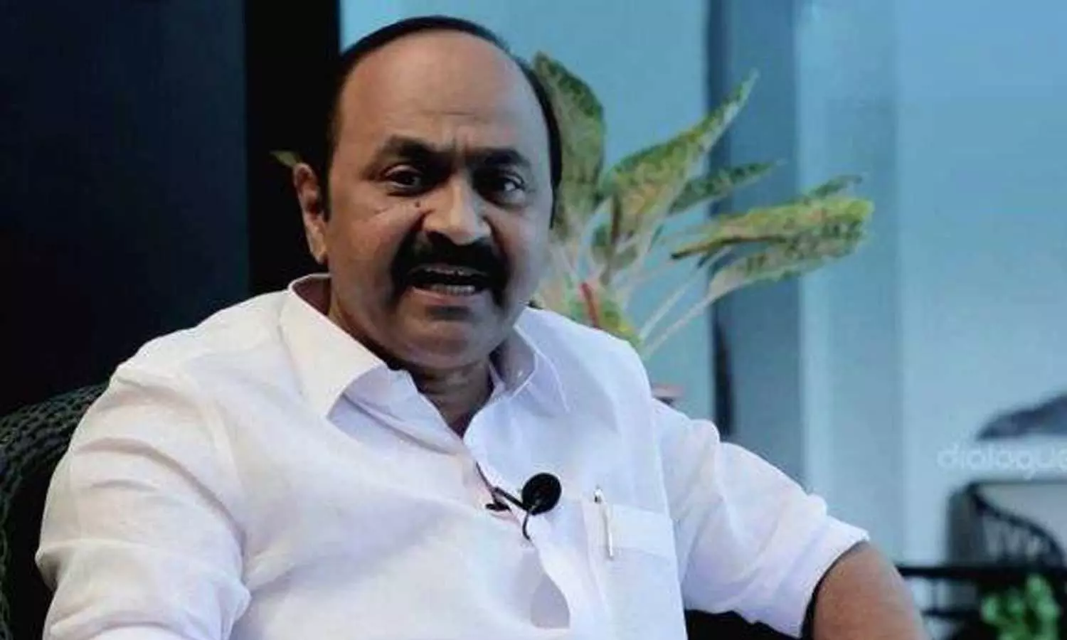 ആർ.എസ്.എസിന്റെ നോട്ടീസ് അവജ്ഞയോടെ തള്ളുന്നു, നിയമപരമായി നേരിടും: വി.ഡി സതീശൻ