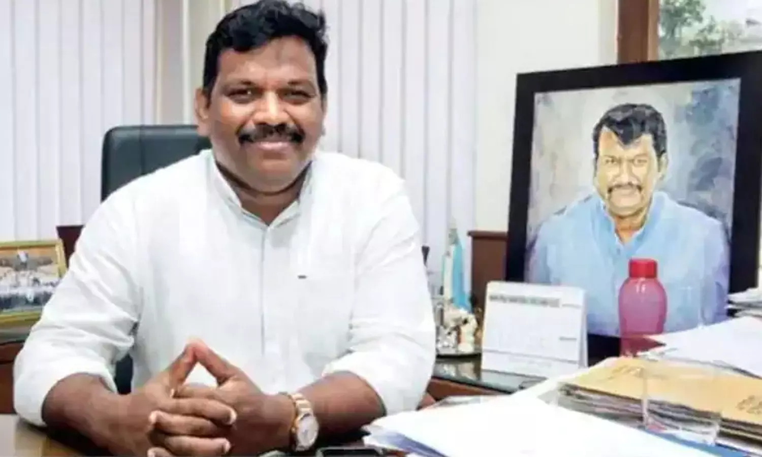 ഗോവയിൽ കോൺഗ്രസ് പിളർപ്പിലേക്ക്; പ്രതിപക്ഷ നേതാവിനെ മാറ്റി ഗോവയിൽ കോൺഗ്രസ് പിളർപ്പിലേക്ക്; പ്രതിപക്ഷ നേതാവിനെ മാറ്റി