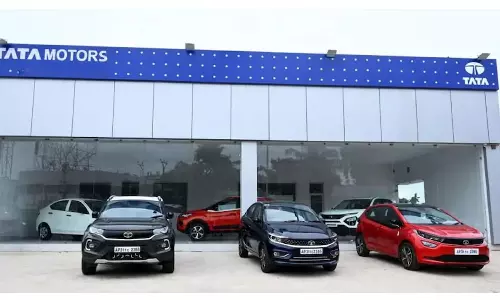 കാർ വാങ്ങാൻ ചെലവേറുന്നു; ടൊയോട്ടക്ക് പിന്നാലെ ടാറ്റയും കാറുകൾക്ക് വില വർധിപ്പിച്ചു