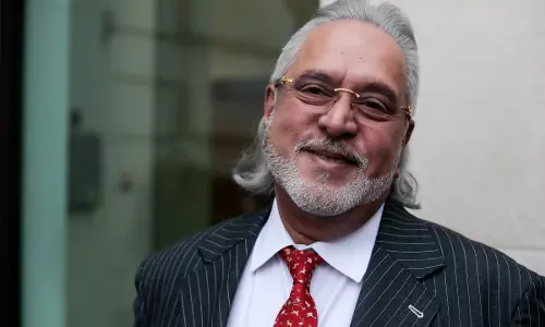 കോടതിയലക്ഷ്യം: വിജയ് മല്യക്ക് നാല് മാസം തടവും 2000 രൂപ പിഴയും ശിക്ഷ വിധിച്ച് സുപ്രീംകോടതി കോടതിയലക്ഷ്യം: വിജയ് മല്യക്ക് നാല് മാസം തടവും 2000 രൂപ പിഴയും ശിക്ഷ വിധിച്ച് സുപ്രീംകോടതി