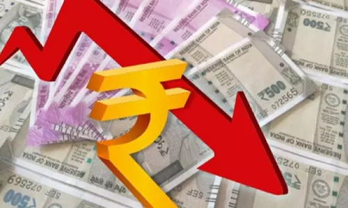 ഒരു രൂപവുമില്ലാതെ രൂപ; ഡോളറിന് 79 രൂപ 49 പൈസയിലേക്ക് മൂല്യം താഴ്ന്നു
