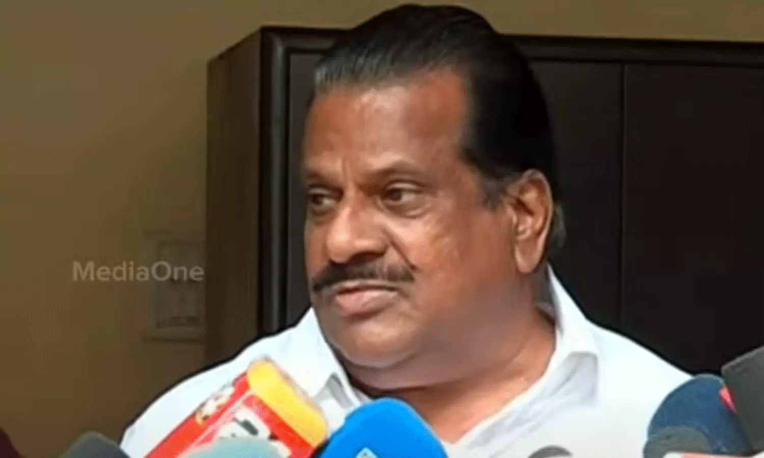 സുകുമാരക്കുറുപ്പ് പോയിട്ട് എത്ര കാലമായി? എന്നിട്ട് പിടിച്ചോ?- എ.കെ.ജി സെന്റര് ആക്രമണത്തില് ഇ.പി ജയരാജൻ സുകുമാരക്കുറുപ്പ് പോയിട്ട് എത്ര കാലമായി? എന്നിട്ട് പിടിച്ചോ?- എ.കെ.ജി സെന്റര് ആക്രമണത്തില് ഇ.പി ജയരാജൻ