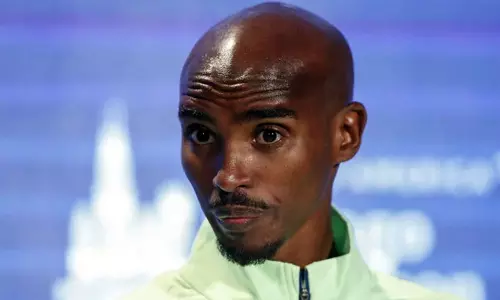 ഒരജ്ഞാത സ്ത്രീക്കൊപ്പമാണ് ഞാൻ ബ്രിട്ടനിലെത്തിയത്, നിങ്ങൾ വിചാരിക്കുന്ന ആളല്ല ഞാൻ; വെളിപ്പെടുത്തി മോ ഫറ