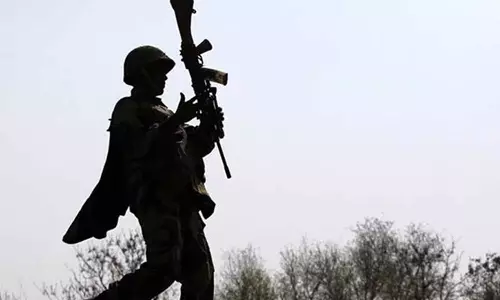 ശ്രീനഗറിൽ പൊലീസും ഭീകരരും തമ്മിലുണ്ടായ ഏറ്റുമുട്ടലിൽ പൊലീസുകാരന് വീരമൃത്യു