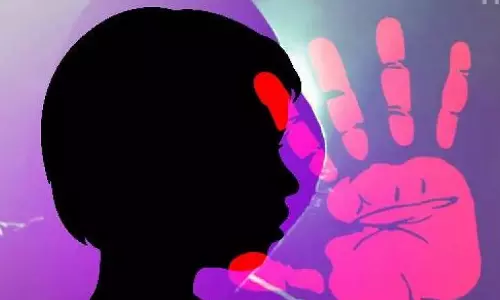 പോക്‌സോ കേസിലെ അതിജീവിതയെ തട്ടിക്കൊണ്ടുപോയ കേസ്; അച്ഛന്റെയും അമ്മയുടെയും അറസ്റ്റ് രേഖപ്പെടുത്തി