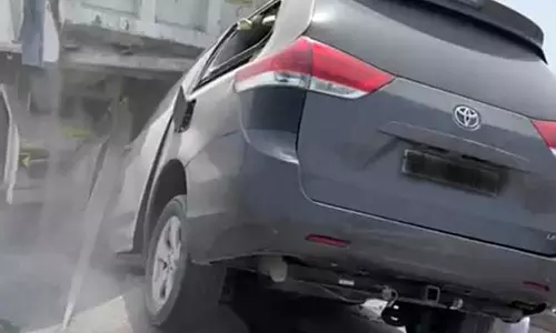 റാസല്‍ഖൈമയില്‍ നടന്ന വാഹനാപകടത്തില്‍   ആറ് തൊഴിലാളികള്‍ക്ക് ദാരുണാന്ത്യം