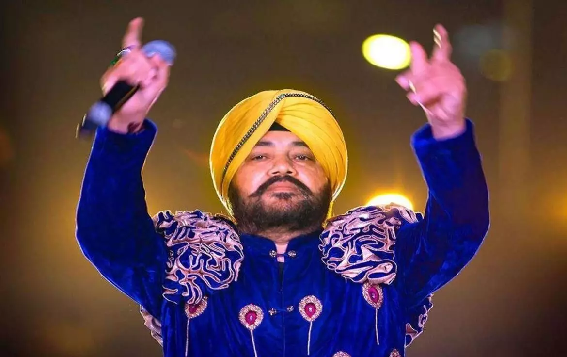 19 വര്ഷം പഴക്കമുള്ള കേസില് പഞ്ചാബി ഗായകൻ ദലേർ മെഹന്ദിക്ക് രണ്ടുവർഷം തടവുശിക്ഷ 19 വര്ഷം പഴക്കമുള്ള കേസില് പഞ്ചാബി ഗായകൻ ദലേർ മെഹന്ദിക്ക് രണ്ടുവർഷം തടവുശിക്ഷ