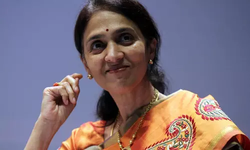 എൻ.എസ്.ഇ മുൻ മേധാവി ചിത്ര രാമകൃഷ്ണനെ ഇ.ഡി അറസ്റ്റ് ചെയ്തു എൻ.എസ്.ഇ മുൻ മേധാവി ചിത്ര രാമകൃഷ്ണനെ ഇ.ഡി അറസ്റ്റ് ചെയ്തു