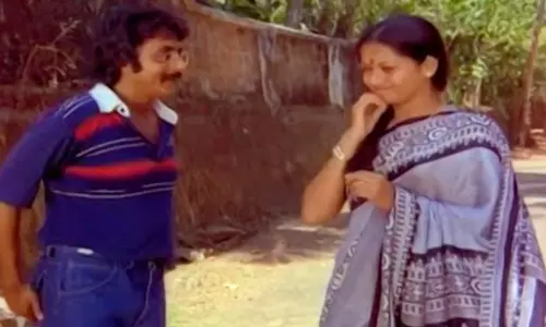 വാട്ടെവര്‍ യു സേ, സ്റ്റില്‍ ഐ ലവ് യൂ; അധ്യാപികയെ പ്രണയിച്ച ചാമരത്തിലെ വിനോദ്