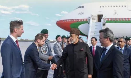 ഔദ്യോഗിക സന്ദര്‍ശനത്തിനായി ഒമാന്‍ സുല്‍ത്താന്‍ ജര്‍മ്മനിയില്‍