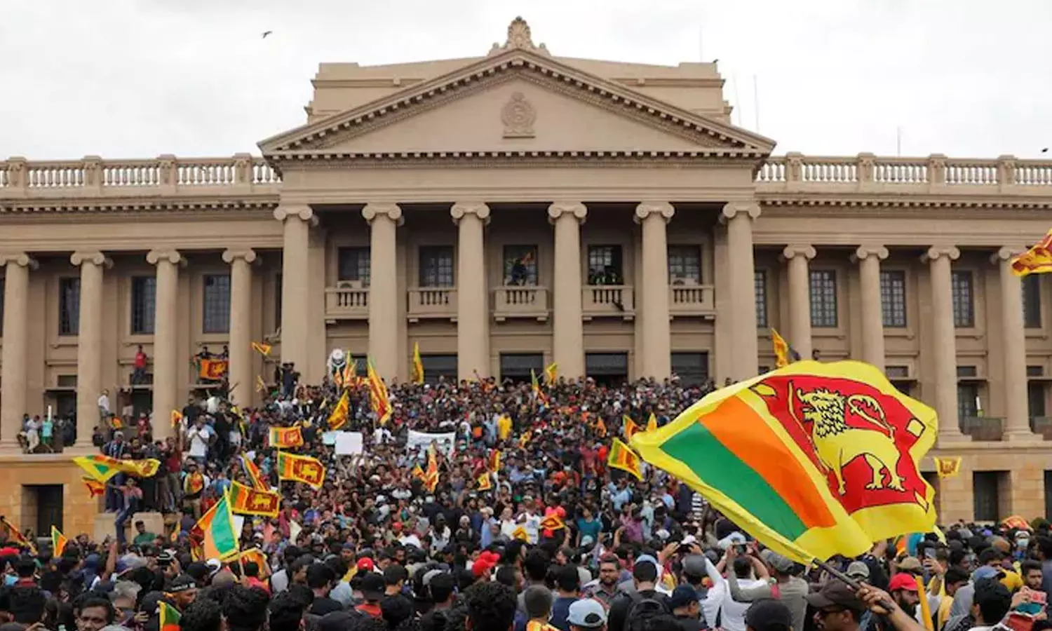പ്രസിഡന്‍റ് തെരഞ്ഞെടുപ്പ് ബുധനാഴ്ച; ശ്രീലങ്കയിൽ ഇന്ന് പ്രത്യേക പാർലമെന്റ് സമ്മേളനം