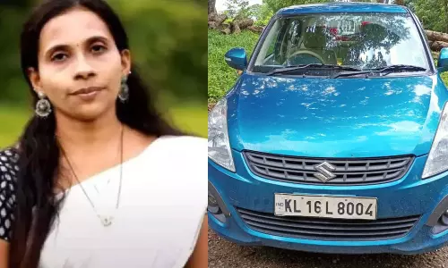 വനത്തിൽ അതിക്രമിച്ച് കയറി വീഡിയോ ചിത്രീകരണം: വനിതാ യൂട്യൂബറെ കണ്ടെത്താനായില്ല, കാർ കസ്റ്റഡിയിലെടുത്തു