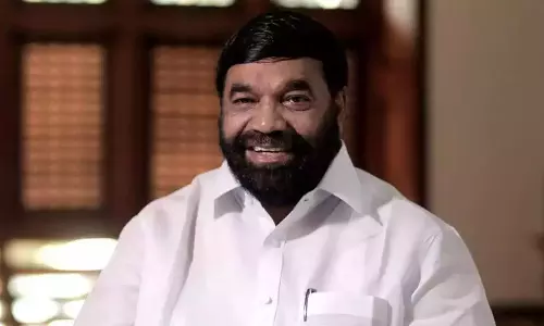 മഹതി, വിധവ എന്നീ വാക്കുകൾ അൺപാർലമെന്ററി അല്ല; എം.എം മണിയെ ന്യായീകരിച്ച് വി.എൻ വാസവൻ