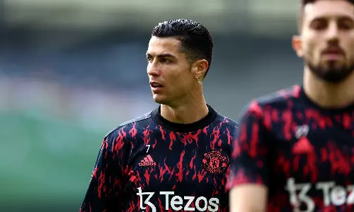 ക്രിസ്റ്റ്യാനോയെ സ്വന്തമാക്കാൻ സൗദി ക്ലബ്ബ്; വൻ ഓഫർ തള്ളി താരം