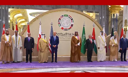 ജറുസലേം തലസ്ഥാനമായി സ്വതന്ത്ര ഫലസ്തീൻ പിറക്കണം; ഇസ്രായേലുമായി അറബ് രാഷ്ട്രങ്ങളെ അടുപ്പിക്കാനുള്ള യു.എസ് നീക്കത്തിന് തിരിച്ചടി ജറുസലേം തലസ്ഥാനമായി സ്വതന്ത്ര ഫലസ്തീൻ പിറക്കണം; ഇസ്രായേലുമായി അറബ് രാഷ്ട്രങ്ങളെ അടുപ്പിക്കാനുള്ള യു.എസ് നീക്കത്തിന് തിരിച്ചടി