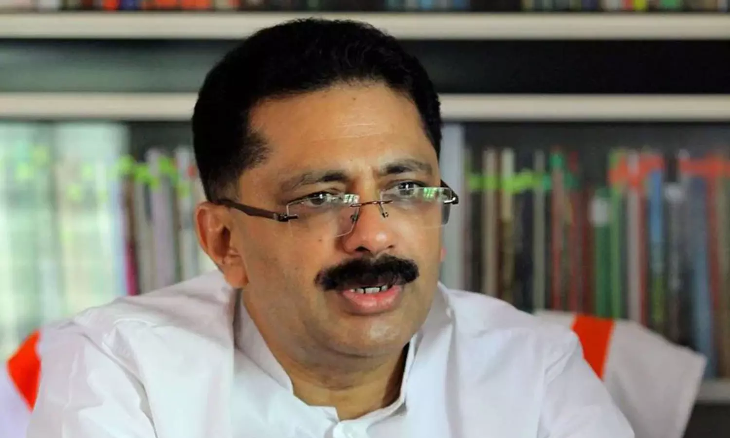 ലീഗിന് പട്ടിണി, നേതാക്കൾക്ക് സമൃദ്ധി, മതിയായ വിലക്ക് പാർട്ടിയെ മറ്റാർക്കെങ്കിലും വിൽക്കുക: കെ.ടി ജലീൽ ലീഗിന് പട്ടിണി, നേതാക്കൾക്ക് സമൃദ്ധി, മതിയായ വിലക്ക് പാർട്ടിയെ മറ്റാർക്കെങ്കിലും വിൽക്കുക: കെ.ടി ജലീൽ