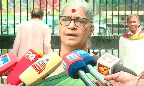 കാനം രാജേന്ദ്രൻ പ്രതികരിക്കാത്തതിൽ പരാതിയില്ല;  സി.പി.ഐയെ ഓർത്ത് കെ.സി വേണുഗോപാൽ കണ്ണീർ ഒഴുക്കേണ്ടെന്നും ആനി രാജ