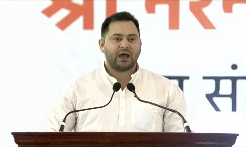 രാഷ്ട്രപതി ഭവനിൽ വേണ്ടത് ഒരു പ്രതിമയല്ല; ദ്രൗപദി മുർമുവിനെതിരെ തേജസ്വി യാദവ് രാഷ്ട്രപതി ഭവനിൽ വേണ്ടത് ഒരു പ്രതിമയല്ല; ദ്രൗപദി മുർമുവിനെതിരെ തേജസ്വി യാദവ്