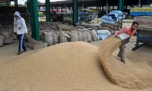 അവശ്യസാധനങ്ങൾക്ക് അഞ്ച് ശതമാനം ജിഎസ്ടി; നാളെ മുതൽ അരി, ഗോതമ്പ് തുടങ്ങിയവയുടെ വില കൂടും