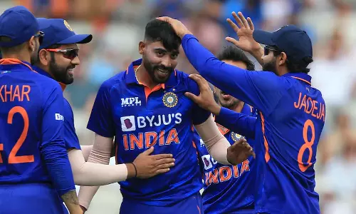 പരമ്പര സ്വന്തമാക്കാനാകുമോ?; ഇംഗ്ലണ്ടിനെതിരെ ഇന്ത്യയ്ക്ക് 260 റൺസ് വിജയലക്ഷ്യം