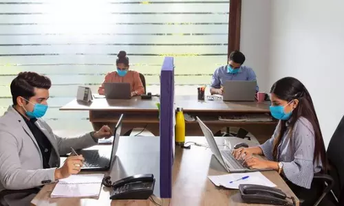 ഒമാനിൽ സ്വദേശിവത്ക്കരണം കടുപ്പിക്കുന്നു; ഇരുന്നൂറിലധികം തസ്തികകളിൽ പ്രവാസികൾക്ക് വിലക്ക് ഒമാനിൽ സ്വദേശിവത്ക്കരണം കടുപ്പിക്കുന്നു; ഇരുന്നൂറിലധികം തസ്തികകളിൽ പ്രവാസികൾക്ക് വിലക്ക്