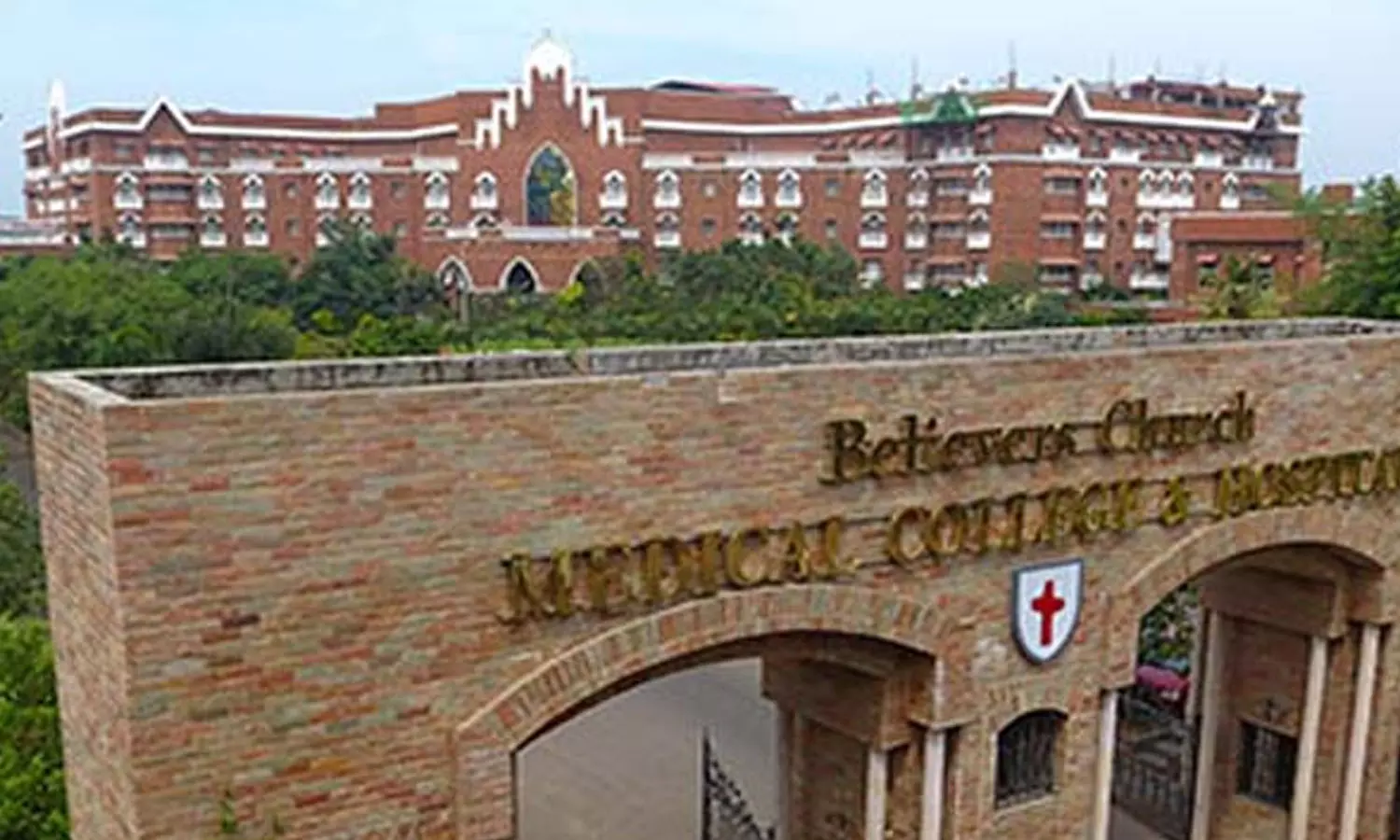 ബിലീവേഴ്സ് ചർച്ച് ആസ്ഥാനത്ത് വീണ്ടും ഇ.ഡിയുടെ പരിശോധന ബിലീവേഴ്സ് ചർച്ച് ആസ്ഥാനത്ത് വീണ്ടും ഇ.ഡിയുടെ പരിശോധന