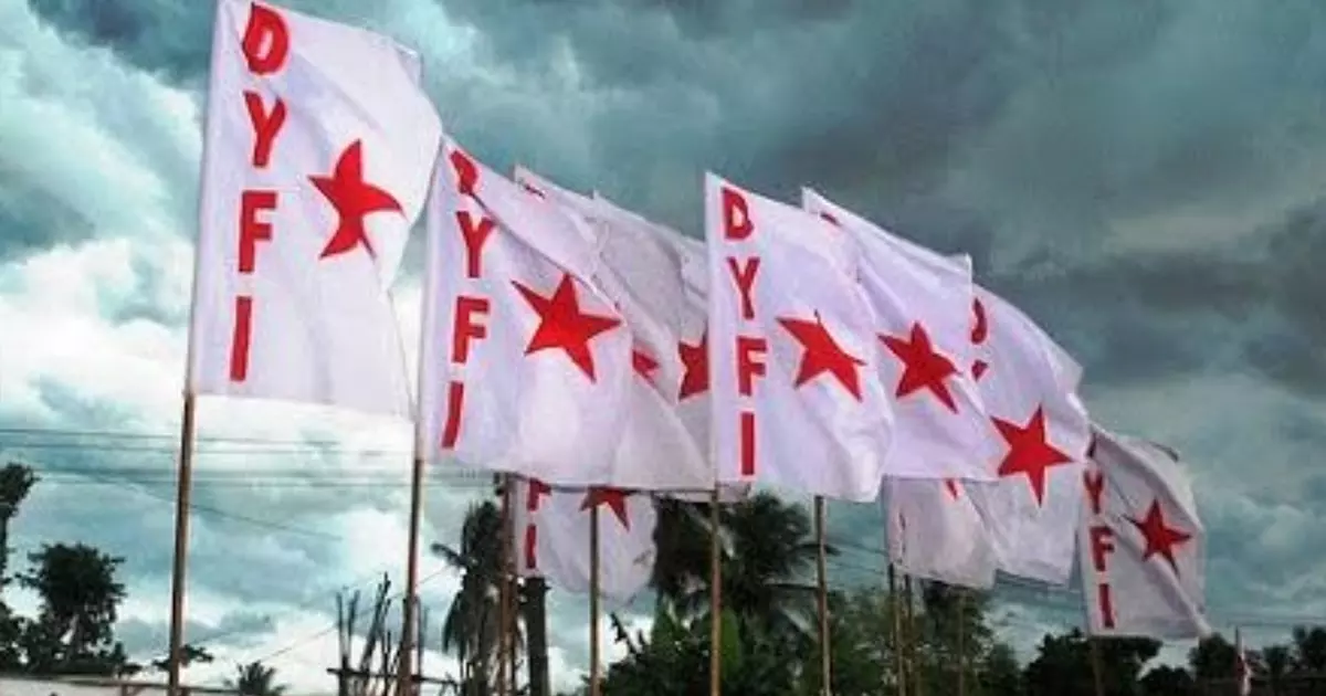 ജാതിവാദികളായ മഹിളാ കോൺഗ്രസും കെ സുധാകരനും മാപ്പ് പറയണം: ഡി.വൈ.എഫ്.ഐ