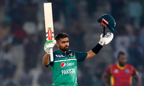 അന്ന് ബോൾ ബോയ്, ഇന്ന് കോഹ്‍ലിക്കും മുകളില്‍ ലോക ഒന്നാം നമ്പർ; ഇത് കിങ് ബാബര്‍