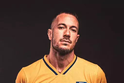 ബ്ലാസ്റ്റേഴ്സ് ഇന്ത്യയിലെ ഏറ്റവും വലിയ ക്ലബ്, ടീമിലെത്താന്‍ കാത്തിരുന്നത് മൂന്ന് വര്‍ഷം - വിക്ടർ മോംഗിൽ