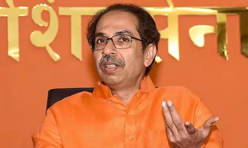 ശിവസേന എംപിമാരും വിമതപക്ഷത്തേക്ക്; ഉദ്ധവ് താക്കറെ പ്രതിസന്ധിയില് ശിവസേന എംപിമാരും വിമതപക്ഷത്തേക്ക്; ഉദ്ധവ് താക്കറെ പ്രതിസന്ധിയില്