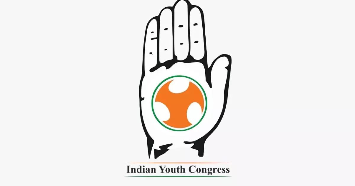 ഔദ്യോഗിക വാട്സ് ആപ്പ് ഗ്രൂപ്പിലെ ചോർച്ച: യൂത്ത് കോൺഗ്രസ് സംസ്ഥാന കമ്മിറ്റിയിൽ ഭിന്നത ഔദ്യോഗിക വാട്സ് ആപ്പ് ഗ്രൂപ്പിലെ ചോർച്ച: യൂത്ത് കോൺഗ്രസ് സംസ്ഥാന കമ്മിറ്റിയിൽ ഭിന്നത