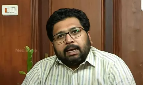 വാട്സ്ആപ്പ് ഗ്രൂപ്പിലെ ചോർച്ച സംഘടനയ്ക്ക് ഭൂഷണമല്ല; ഭിന്നത പാർട്ടിക്കുള്ളിൽ ചർച്ചചെയ്യുമെന്ന് കെ.എസ് ശബരീനാഥൻ വാട്സ്ആപ്പ് ഗ്രൂപ്പിലെ ചോർച്ച സംഘടനയ്ക്ക് ഭൂഷണമല്ല; ഭിന്നത പാർട്ടിക്കുള്ളിൽ ചർച്ചചെയ്യുമെന്ന് കെ.എസ് ശബരീനാഥൻ