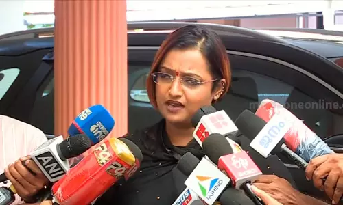 ഇ.ഡി നീക്കത്തിൽ സന്തോഷം, മുഖ്യമന്ത്രി ടെൻഷനിലാണ്: സ്വപ്‌ന സുരേഷ്