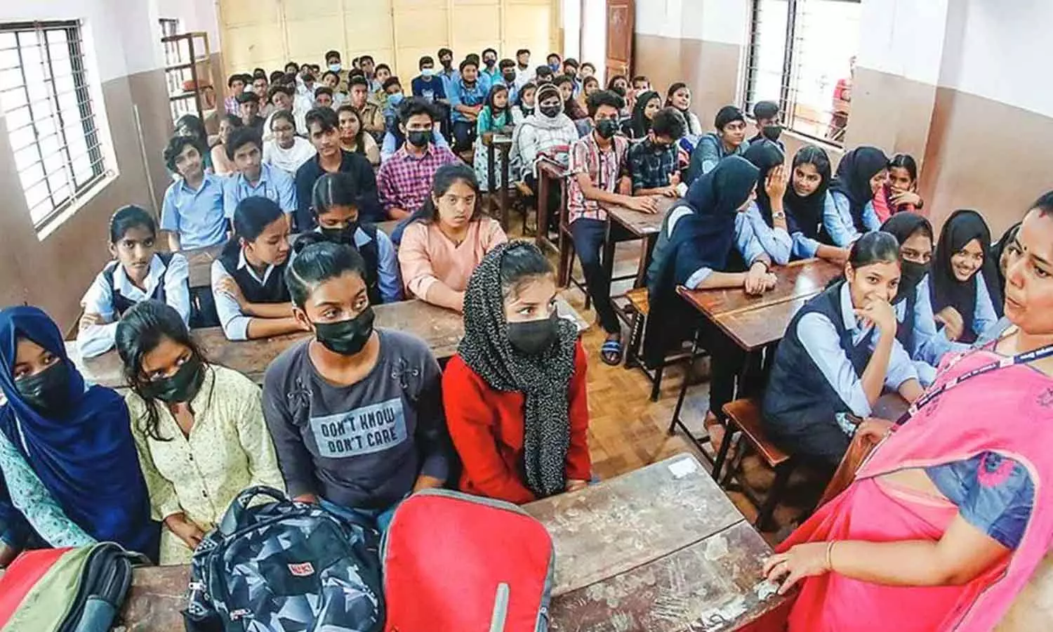 സംസ്ഥാനത്ത് ആൺ-പെൺ സ്കൂളുകൾ വേണ്ടെന്ന് ബാലാവകാശ കമ്മീഷൻ സംസ്ഥാനത്ത് ആൺ-പെൺ സ്കൂളുകൾ വേണ്ടെന്ന് ബാലാവകാശ കമ്മീഷൻ