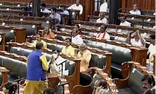 പ്രതിപക്ഷ പ്രതിഷേധം; പാർലമെന്റിന്റെ ഇരു സഭകളും പിരിഞ്ഞു