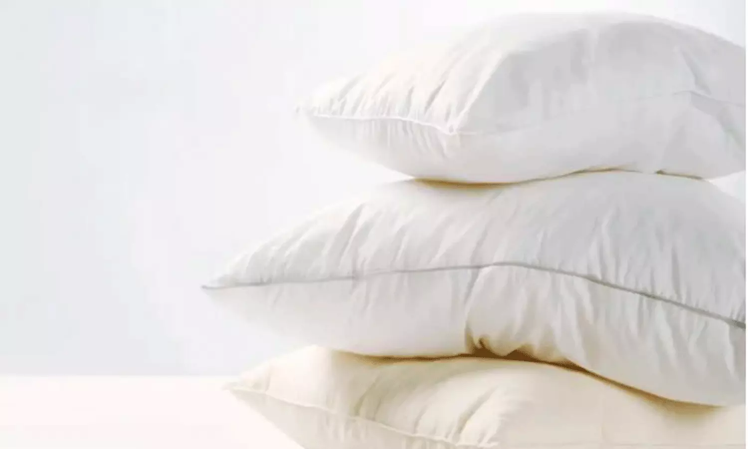 ഒരേ തലയിണ രണ്ട് വർഷത്തിലേറെയായി ഉപയോഗിക്കുന്നുണ്ടോ? വൈറോളജിസ്റ്റിന്റെ മുന്നറിയിപ്പ് ഇങ്ങനെ