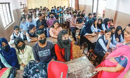 സംസ്ഥാനത്ത് ആൺ-പെൺ സ്‌കൂളുകൾ വേണ്ടെന്ന് ബാലാവകാശ കമ്മീഷൻ