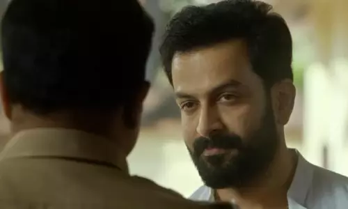 എന്നാല്‍ വരട്ടെ മന്‍മഥന്‍ സാറെ; പൊലീസ് സ്റ്റേഷനില്‍ നെഞ്ചുവിരിച്ച് പൃഥ്വി, കടുവയിലെ മാസ് സീന്‍ പുറത്ത്