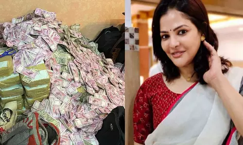പിടിച്ചെടുത്തത് 20 കോടിയുടെ നോട്ടുകൾ; ആരാണ് അർപ്പിത മുഖർജി
