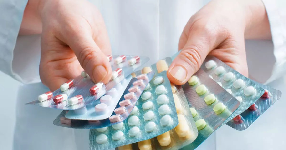 ചില മരുന്നുകളുടെ വില 70 ശതമാനം വരെ കുറയ്ക്കാനൊരുങ്ങി കേന്ദ്രം ചില മരുന്നുകളുടെ വില 70 ശതമാനം വരെ കുറയ്ക്കാനൊരുങ്ങി കേന്ദ്രം